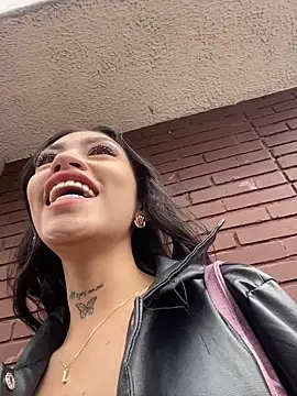 Effy Bonny online show from March 6, 2025, 3:35 pm