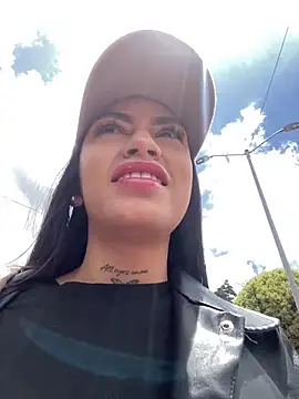 Effy Bonny online show from October 2, 2025, 4:03 pm