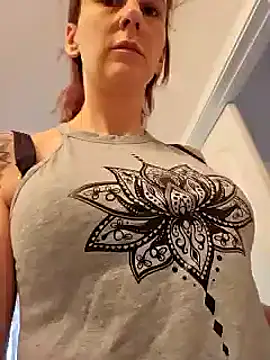 Snapshot of MissyRoulette chatting on March 2, 2025, 10:48 pm MissyRoulette online show from March 2, 2025, 10:48 pm