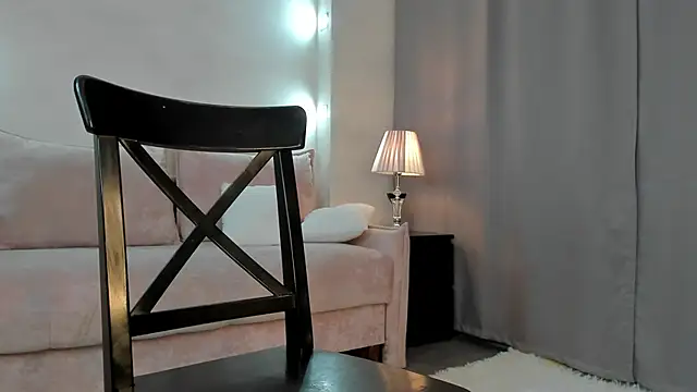 Dearly Emily online show from March 16, 2025, 2:22 pm