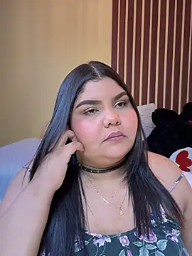  Shara Handal  online show from February 9, 2025, 5:54 pm