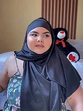  Shara Handal  online show from February 14, 2025, 3:26 pm