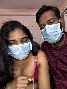 fuck6inch9 online show from December 17, 2025, 1:06 pm