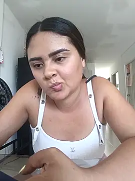 Snapshot of sexy-latin10 chatting on February 25, 2026, 2:59 pm sexy-latin10 online show from February 25, 2026, 2:59 pm