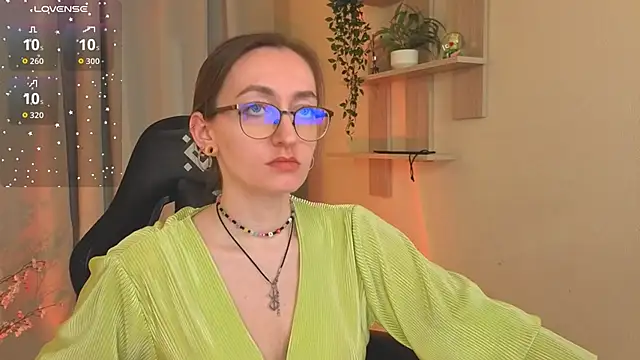 ShiroHeby online show from April 14, 2026, 12:11 pm