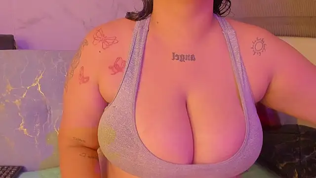 dayan silva  online show from March 28, 2026, 10:42 pm