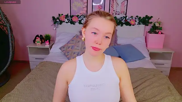 Snapshot of AliceMorr chatting on January 11, 2025, 8:11 am AliceMorr online show from January 11, 2025, 8:11 am