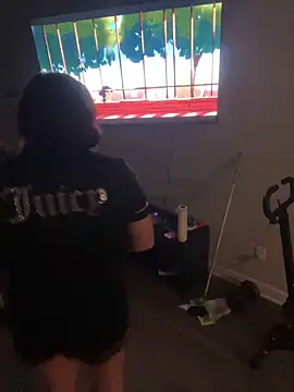 ThicBunz online show from March 6, 2025, 2:09 am