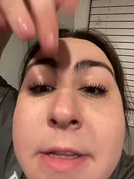 ThicBunz online show from March 8, 2025, 3:28 am