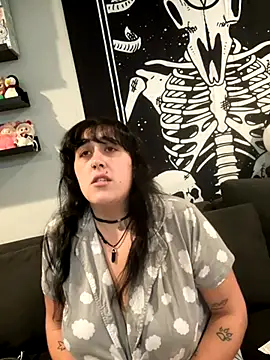 ThicBunz online show from October 9, 2025, 3:54 pm