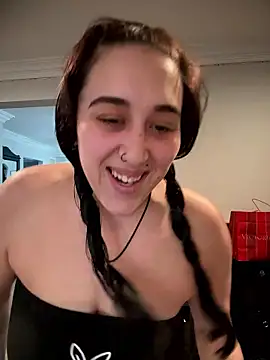 ThicBunz online show from January 12, 2026, 3:39 pm