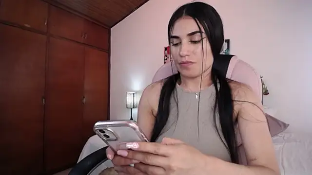 Snapshot of Alheli_16 chatting on March 21, 2025, 3:35 pm Alheli 16 online show from March 21, 2025, 3:35 pm