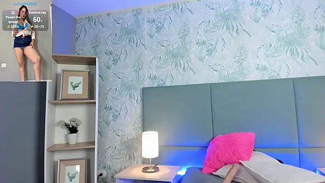 janecullen online show from November 30, 2025, 3:43 am