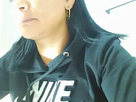 Snapshot of hornymilf_69xxx chatting on November 6, 2025, 9:26 pm hornymilf 69xxx online show from November 6, 2025, 9:26 pm