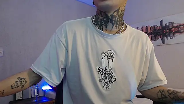 Snapshot of Andy_bapho chatting on January 8, 2025, 3:17 pm Andy bapho online show from January 8, 2025, 3:17 pm