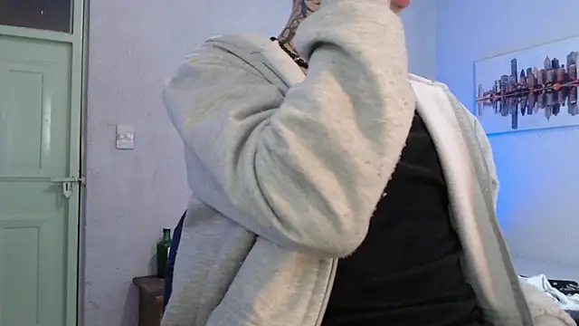 Snapshot of Andy_bapho chatting on February 5, 2025, 2:16 pm Andy bapho online show from February 5, 2025, 2:16 pm