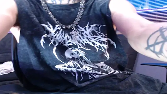 Snapshot of Andy_bapho chatting on November 8, 2025, 2:06 pm Andy bapho online show from November 8, 2025, 2:06 pm