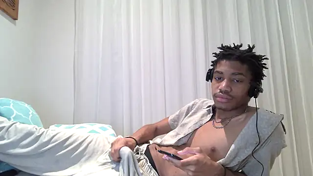 Skinnyblackman online show from February 5, 2026, 3:22 am