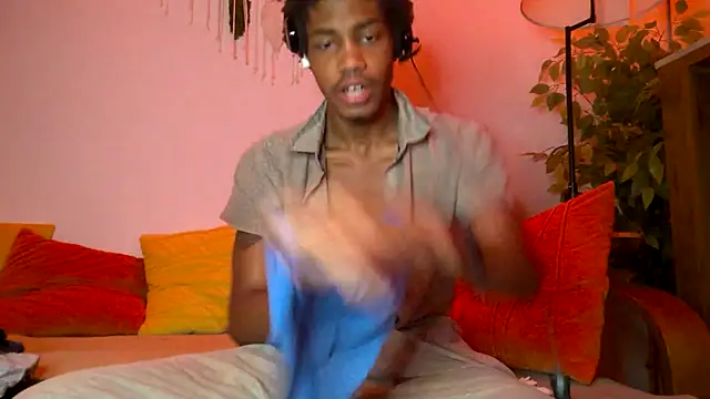 Skinnyblackman online show from March 5, 2026, 6:09 am