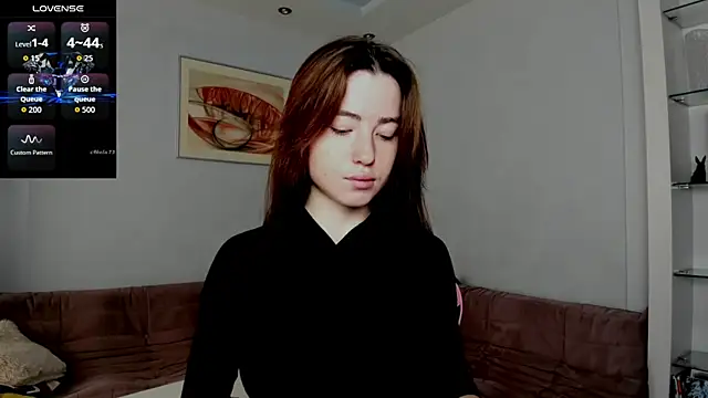 Luxuryalma online show from October 7, 2025, 6:43 am