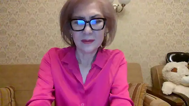Elegant00Lady online show from May 21, 2026, 4:03 pm