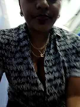 anaesca online show from March 8, 2025, 4:01 am