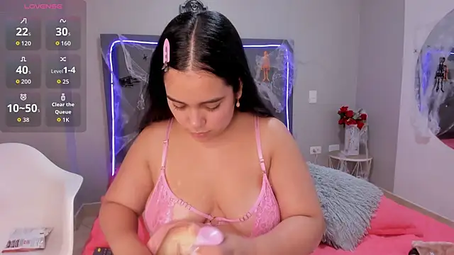 emma lye online show from October 24, 2025, 8:49 pm