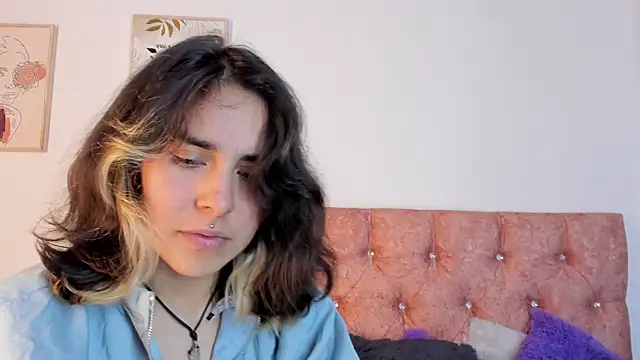 riley colors online show from March 5, 2025, 12:05 am