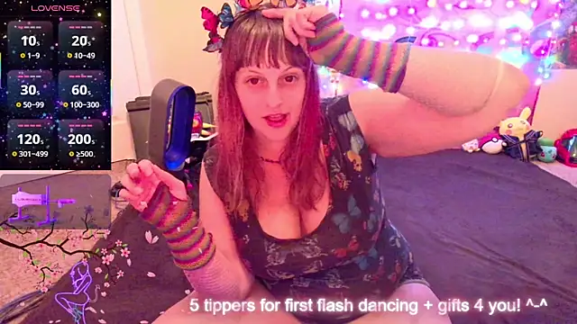 BabyZelda online show from April 3, 2026, 5:49 am