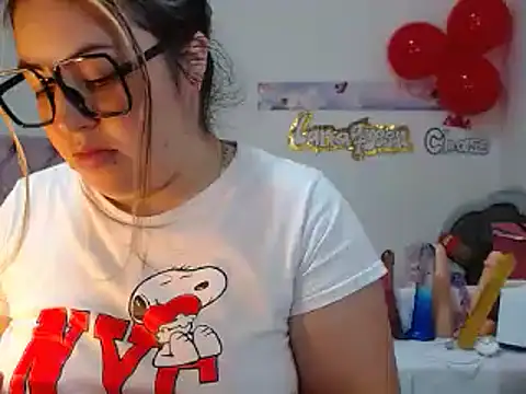 lanaqueen699 online show from February 13, 2025, 6:59 pm