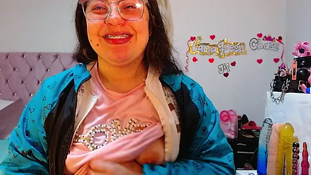 lanaqueen699 online show from September 15, 2025, 12:27 pm