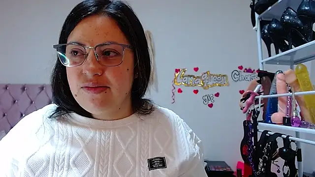 lanaqueen699 online show from October 6, 2025, 12:24 pm