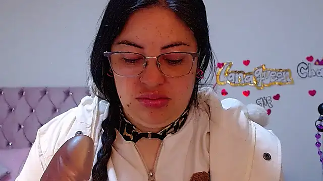 lanaqueen699 online show from February 18, 2026, 12:12 pm