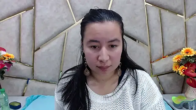 NaomyPrinces online show from February 9, 2025, 2:40 pm