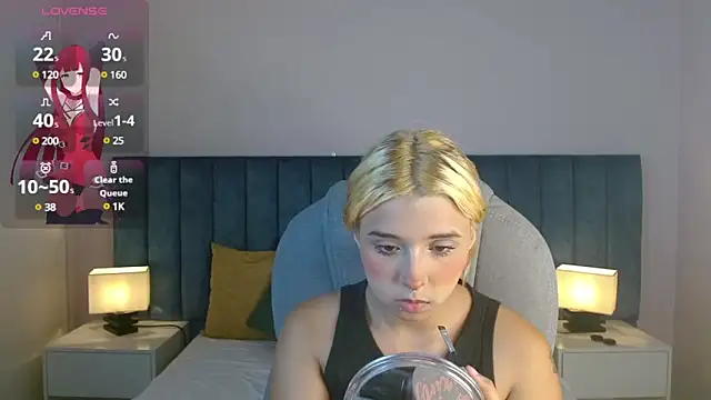 april bunnyy online show from January 14, 2025, 9:41 pm