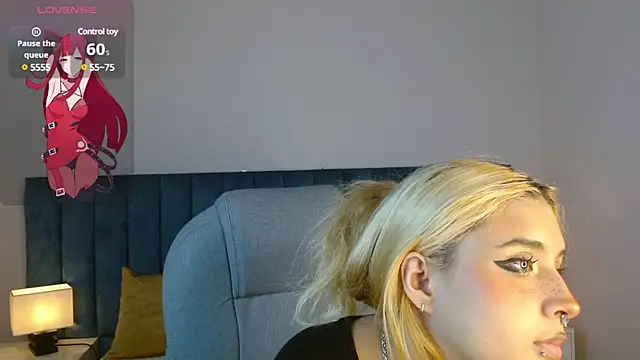 april bunnyy online show from February 17, 2025, 8:26 pm