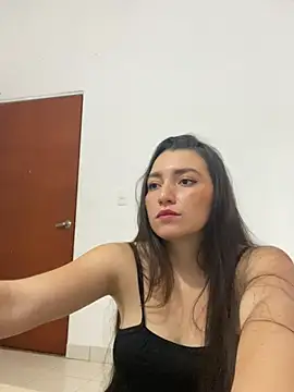 Snapshot of Sweetsex_valeria chatting on March 7, 2025, 12:01 pm Sweetsex valeria online show from March 7, 2025, 12:01 pm