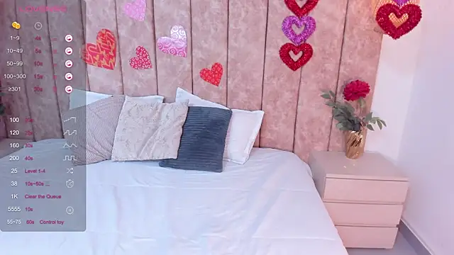 Katrina baurii online show from February 18, 2025, 1:22 pm