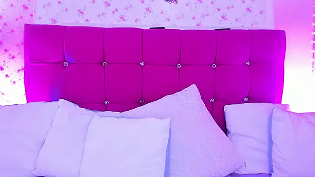 Mai higurashi online show from February 15, 2026, 8:27 pm