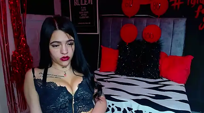 Violettasquirt online show from March 6, 2025, 9:31 pm