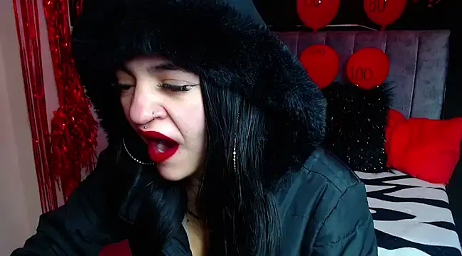 Violettasquirt online show from March 7, 2025, 3:07 pm