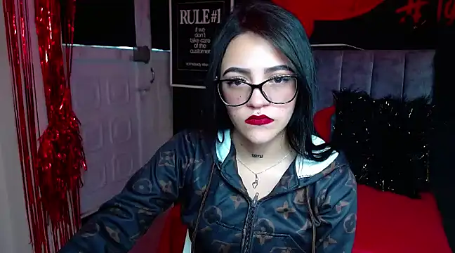 Violettasquirt online show from March 17, 2025, 1:50 pm