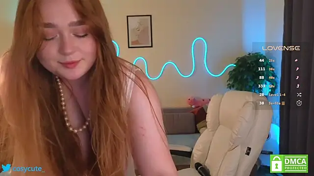 Snapshot of cosycute_ chatting on February 7, 2025, 9:58 pm cosycute  online show from February 7, 2025, 9:58 pm