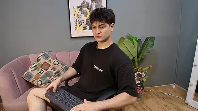 Snapshot of Mark_Evans1_ chatting on January 13, 2025, 2:32 pm Mark Evans1 online show from January 13, 2025, 2:32 pm