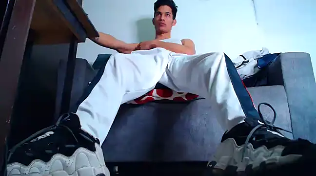 mastersmits online show from February 25, 2025, 3:20 am