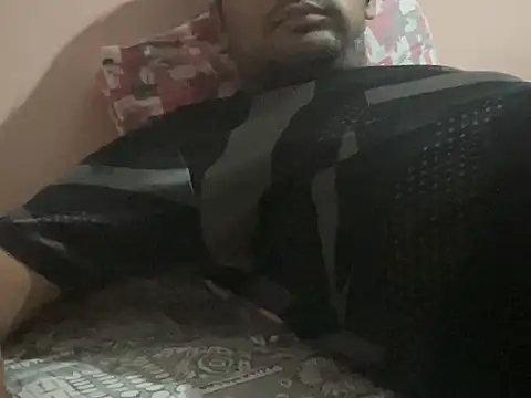 NiceBoy9099 online show from October 18, 2025, 5:03 pm