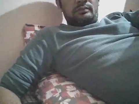 NiceBoy9099 online show from October 23, 2025, 5:01 pm