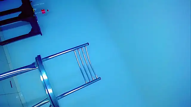 exoti more online show from September 18, 2025, 2:35 am