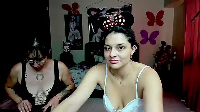 jeyloveebony online show from November 28, 2025, 1:58 pm