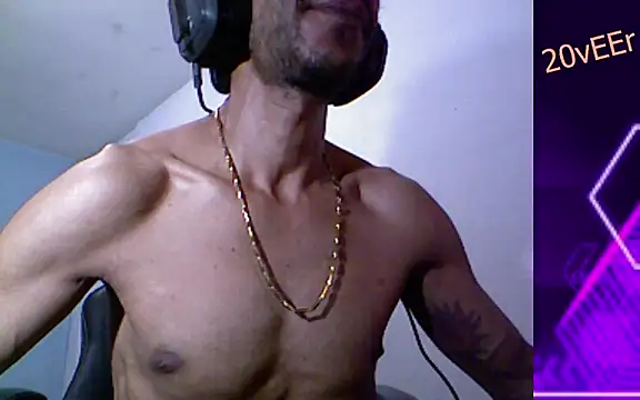 20vEEr online show from March 13, 2025, 4:49 am